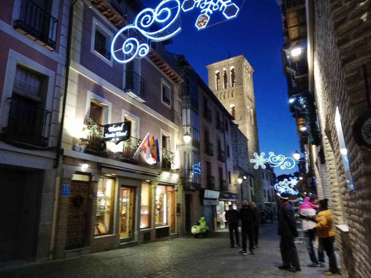 Hostal Santo Tome Toledo Exterior photo